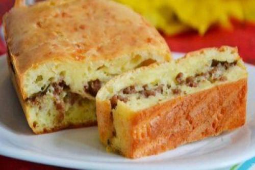 Этот пирог с мясом проще простого делать. 01