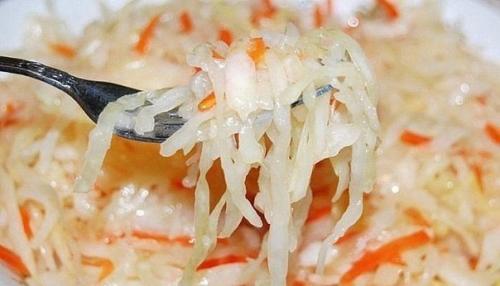 Мы солим капусту.