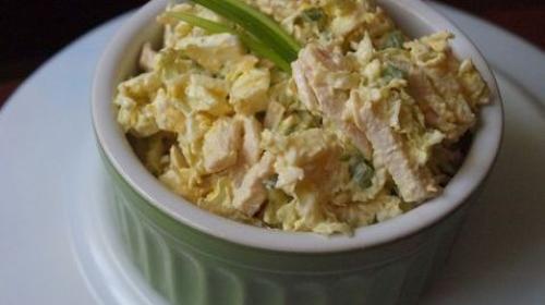 Салат из пекинской капусты с курицей. 01