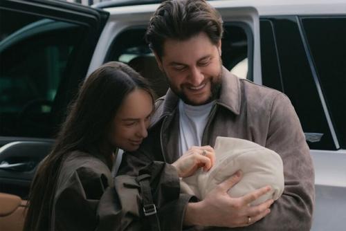 Певица мари краймбрери впервые откровенно заговорила о том, как материнство изменило её жизнь. 03