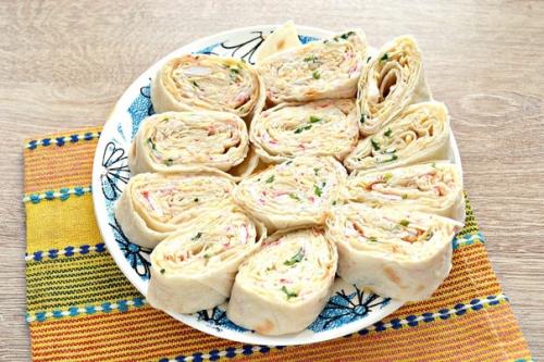 Это очень вкусная закуска на праздник за 15 минут. 03