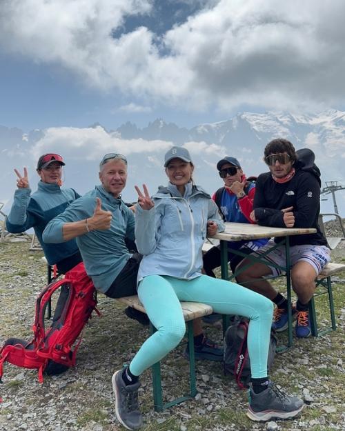 Боня свою подготовку к новому восхождению на Гималаи продемонстрировала. 01