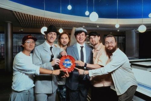 Неалмазная Рука: канал ТНТ снова снимает новогодний фильм по мотивам советской классики. 06