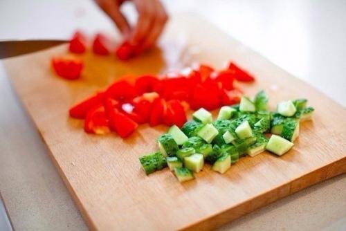 Салат с кусочками семги. 02