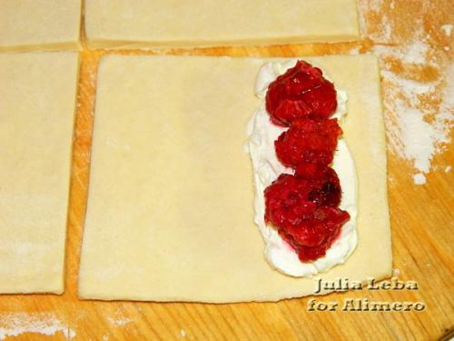 Слоёные трубочки с малиной. 04 Слоёные трубочки с малиной. 04