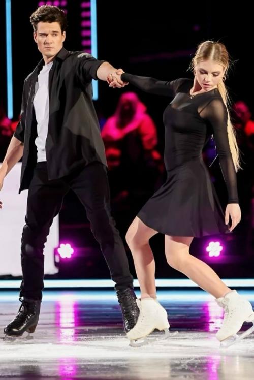 Актер Иван жвакин и фигуристка Александра Трусова объединились на шоу Ледниковый Период! 02