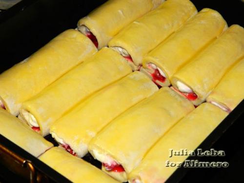 Слоёные трубочки с малиной. 06 Слоёные трубочки с малиной. 06