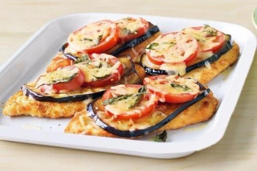 Куриная запеканка.
На 100 грамм - 93.  