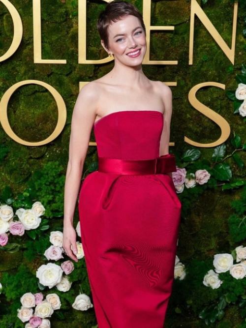 Лучезарная Эмма стоун дебютировала с новой короткой причёской на золотом глобусе 2025. 04