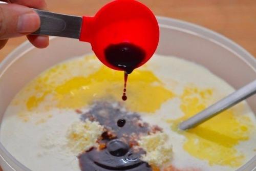 Творожные блинчики с изюмом.