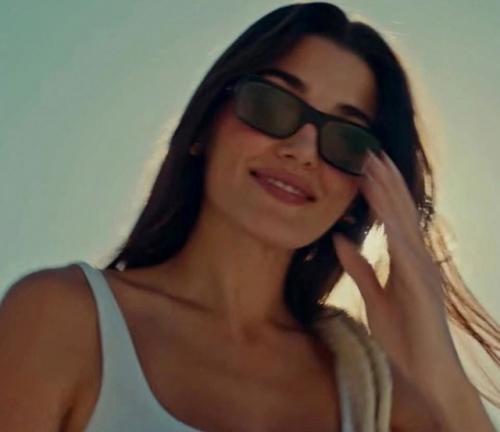 Ханде в роли Аслы мансой в фильме Оставь это Ветру, премьера которого 14 февраля 2025 года. 03