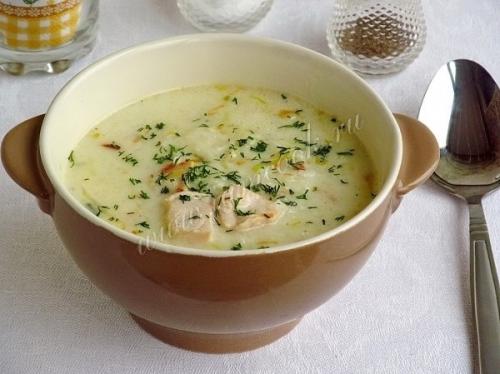 Английский куриный суп с плавленым сыром. Английский куриный суп с плавленым сыром.