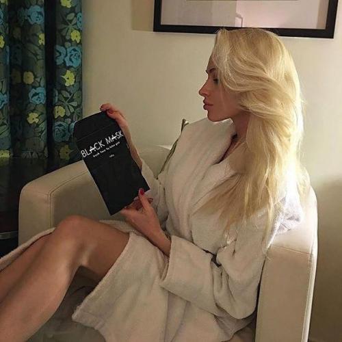 Эта маска против прыщей - взорвала интернет? 04