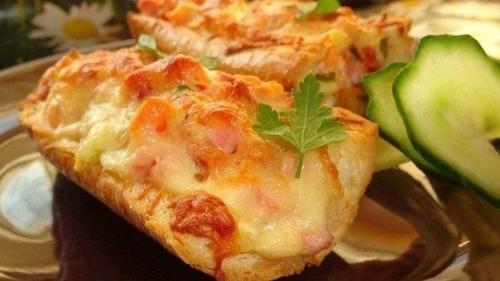 Горячая закуска в багете. Горячая закуска в багете.