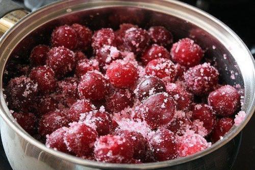 Вишневый пирог из творожного теста. 03