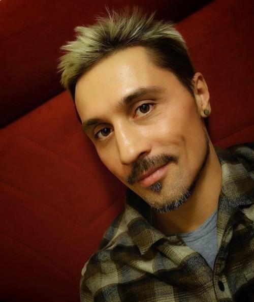 Дима билан отказался брать подарок из рук поклонницы! 02