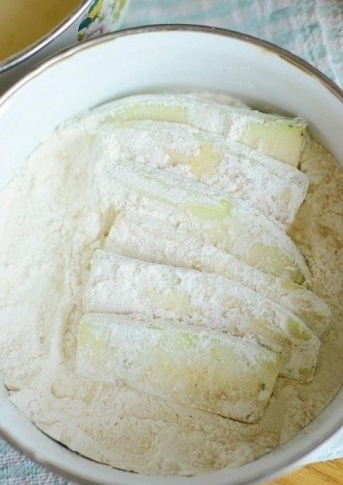 Кабачковые брусочки в кляре вкусно. 04 Кабачковые брусочки в кляре вкусно. 04