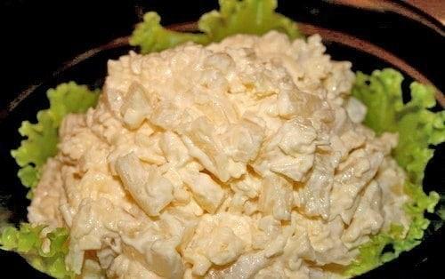 Салат с ананасами и курицей. 02