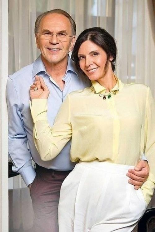 Пример крепкой семьи: Алексей Гуськов и Лидия вележева в браке уже более 30 лет. 03