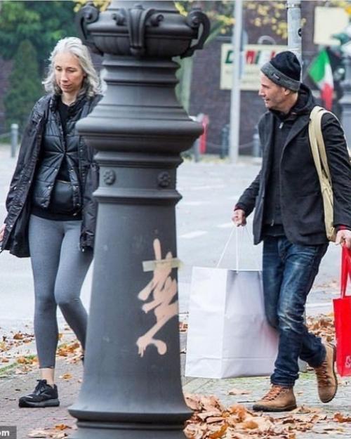 Киану ривз со своей любимой Александрой грант. 03