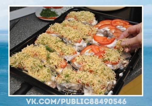 Очень красиво.  Рыбка с сыром и помидорами. 04