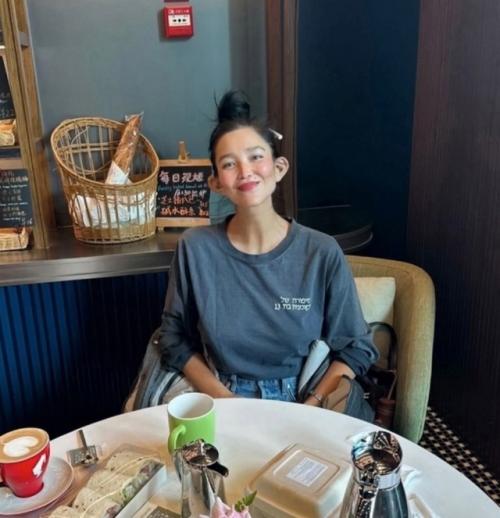 У жены цекало уши становятся все больше. 02