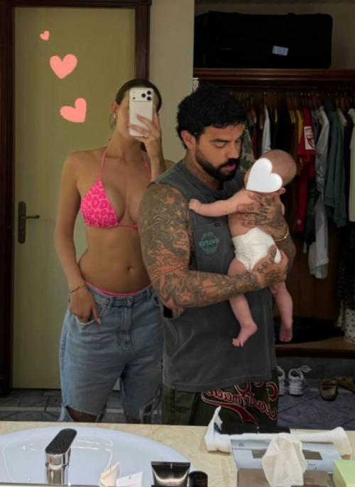 Новые милые фото тимати с женой и дочкой с отдыха!  