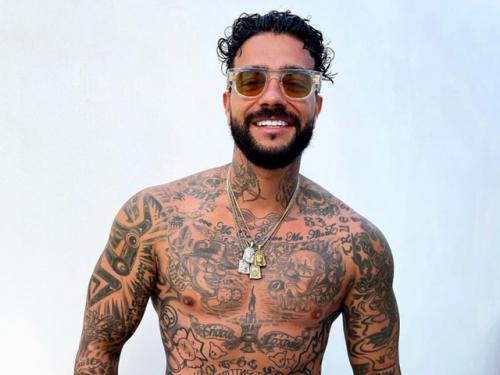 Рэпер Тимати продемонстрировал поклонникам, как бы он выглядел без бороды с помощью приложения и поделился этим в соцсетях. 02