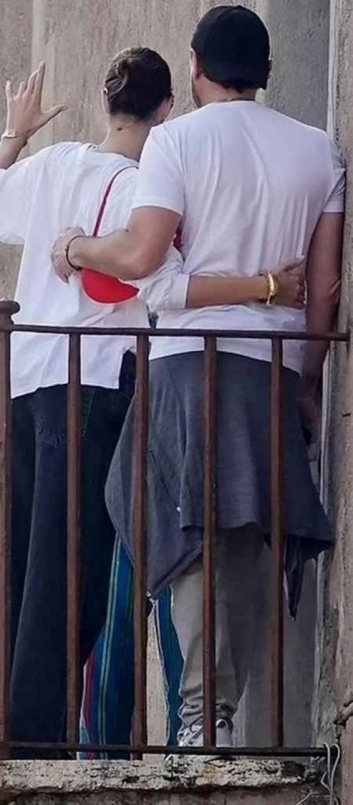 Когда я позвонила Александре Андреевне, настроение у нее было на нуле. 01