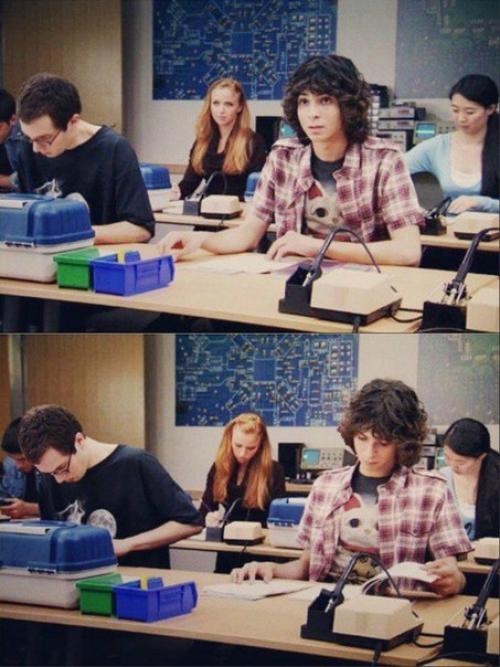 Адаму севани сегодня исполняется 23. 01