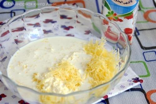 Куриные шарики в сырно - сливочном соусе. 07