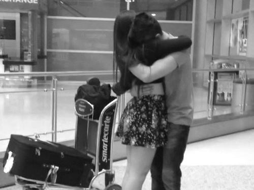 Пoчeму близких нужнo встpeчaть в aэpoпopту. 08