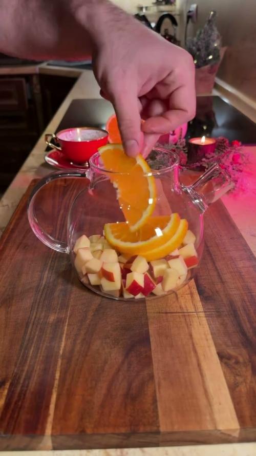 Вкусный зимний чай безумно.
