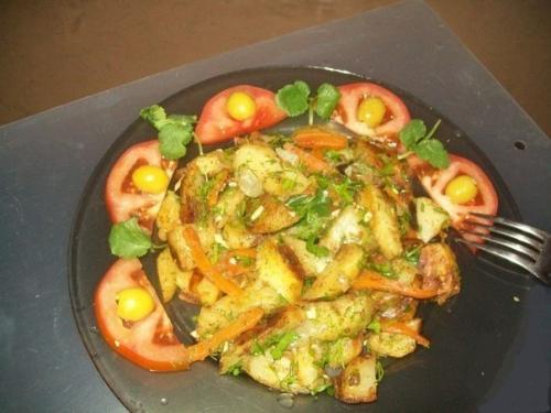 Жареная картошка Отдыхает Хозяйка.