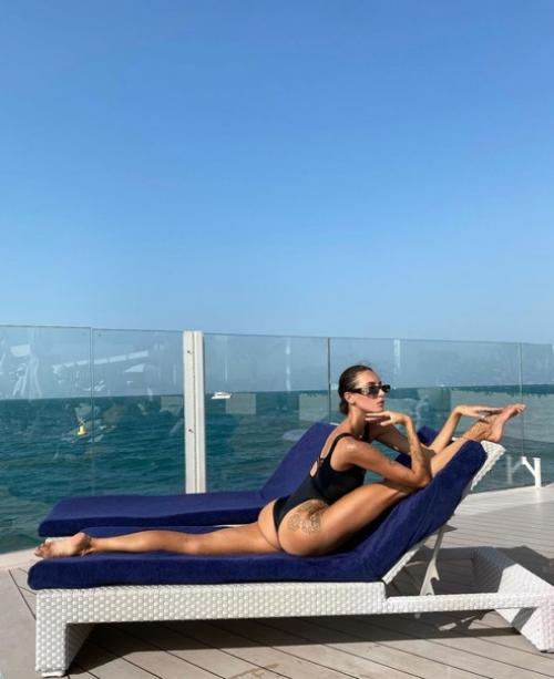 Анна канюк - девушка с потрясающей растяжкой и безумно длинными ногами. 02