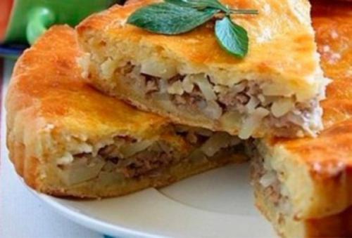 Самый простой пирог с мясом и картошкой на кефире. 01
