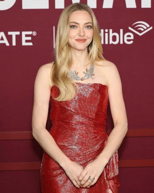 Когда вы с подругой разные, но каждая по-своему эффектна. 04