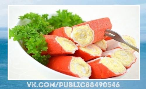 Отличная идея!  Фаршированные крабовые палочки.