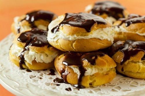 Заварные пирожные.  Ингредиенты: Заварные пирожные.  Ингредиенты: