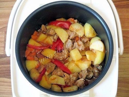 Жаркое в мультиварке.  Ингредиенты: 08 Жаркое в мультиварке.  Ингредиенты: 08