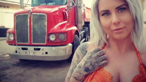 Первая в мире девушка - дaльнoбойщица из Австралии. 04