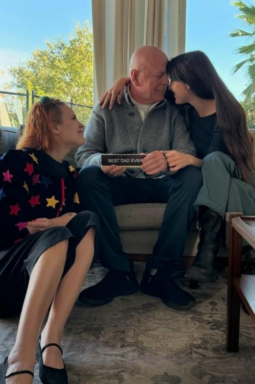 Жена Брюса Уиллиса, Эмма Хемминг, призналась, что уже подготовилась к неизбежному уходу мужа. 03