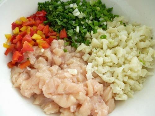 Куриные рубленые котлеты с цветной капустой и болгарским перцем. 01 Куриные рубленые котлеты с цветной капустой и болгарским перцем. 01