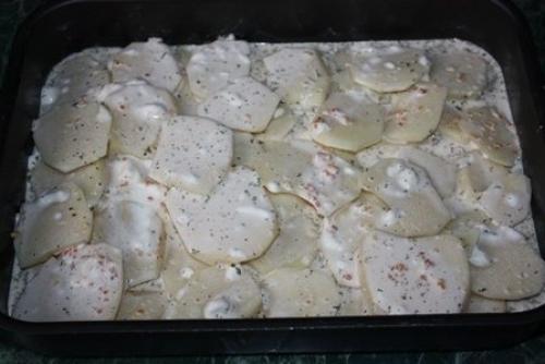 Картошка в СМЕТАНЕ.  Ингредиенты: 03