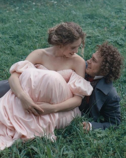 Юра Борисов и Алена долголенко на прекрасных фото к новому биографическому фильму пророк. 01