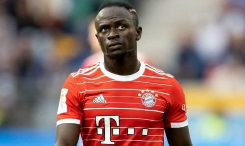 Зачем мне 10 Ferrari и 20 бриллиантовых часов? 01