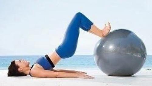 Комплекс упражнений с фитболом. 06
