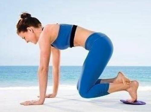 Комплекс упражнений с фитболом. 04