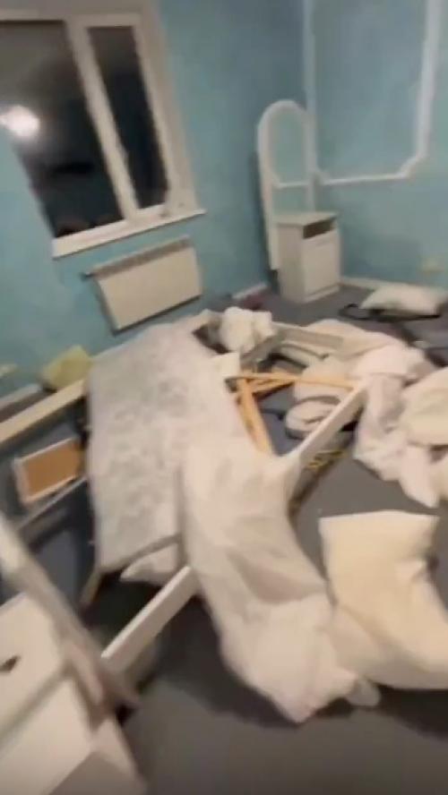 Зумеры погром в арендованном доме в свердловской области устроили. 

