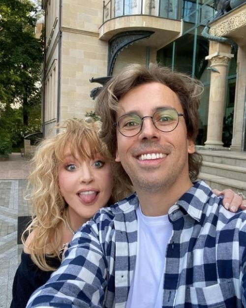 Максим Галкин и Алла Пугачева вместе уже 19 лет. 04